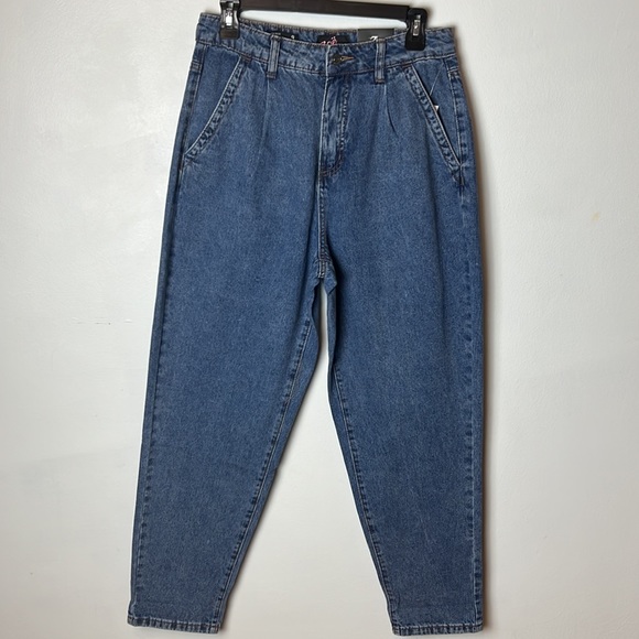 Modern 80s Fit Jeans 9 - Picture 3 of 16